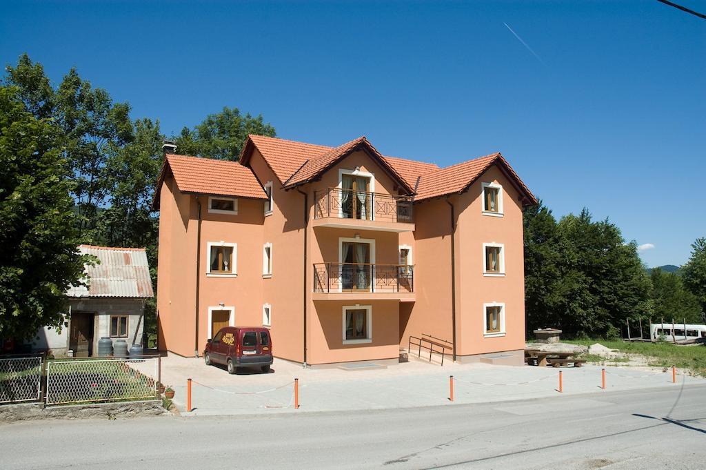 Apartments Manjan Krasno Polje Exterior photo