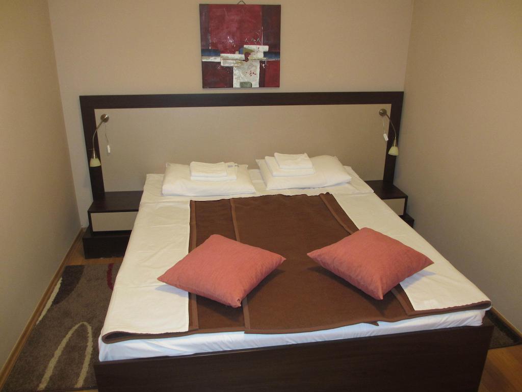 Apartments Manjan Krasno Polje Room photo