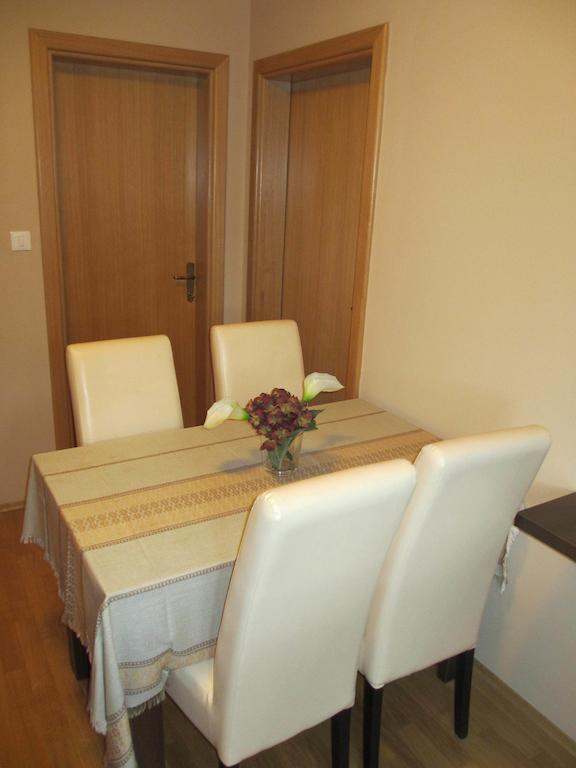 Apartments Manjan Krasno Polje Room photo