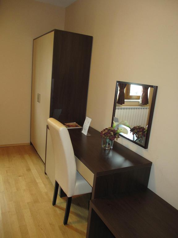 Apartments Manjan Krasno Polje Room photo